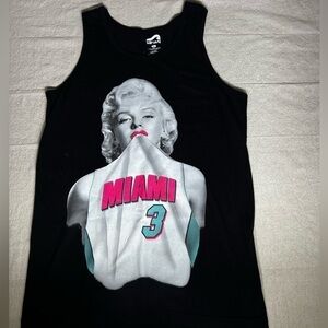 Marilyn Monroe and the Miami heat tank top. Brand-surf style. Size‎ small.